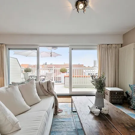 Charming Sunny Duplex With 2 Large Terraces And Private Parking In Knokke-Heist