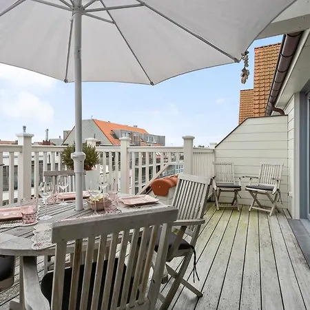 Charming Sunny Duplex With 2 Large Terraces And Private Parking In * Knokke-Heist