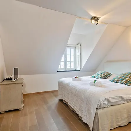 Charming Sunny Duplex With 2 Large Terraces And Private Parking In Daire Knokke-Heist