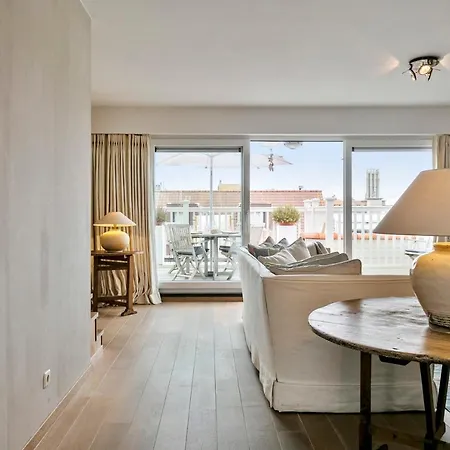 Charming Sunny Duplex With 2 Large Terraces And Private Parking In דירה *